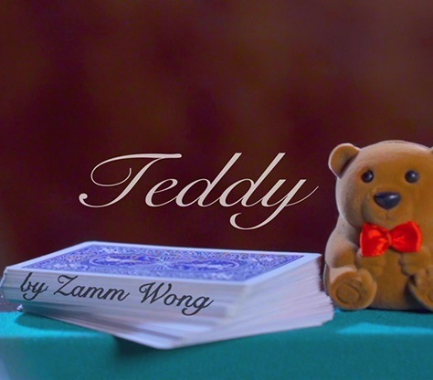 TEDDY (可愛い助手とカード当て) =青バック= by Zamm Wong & Magic 