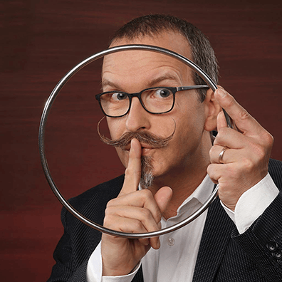 ڥɡ The Silent Rings (Part &) by Axel Hecklau