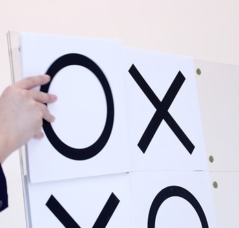 Tic Tac Toe Pro 2022 (�ץ����͡��ޥ�Х�ͽ���� �ڥߥǥ����ॵ������ by Bond Lee