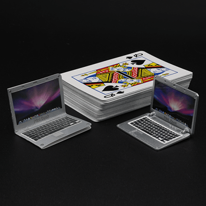 Minibook Pro ʥ󥫡ɤˤʤåץȥåס by Noel Qualter and Roddy McGhie