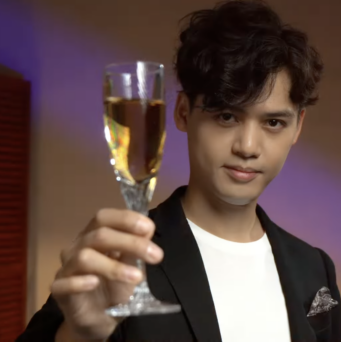 Perfect Champagne Glass（パーフェクト・シャンパングラス）by Henry