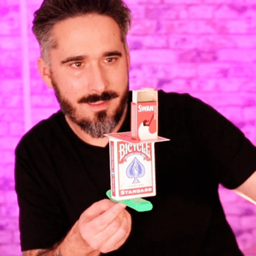 ��ͽ���THE PINNACLE�ʼ��Ϥ���ǽ��Ķ�Х�󥹡�by Joel Dickinson