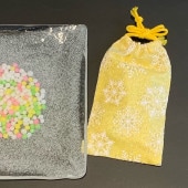 ��ʿ����������ޡ��ض�֡����١�����ζ����ޤ˿��Ф�������ޤ���γ�ζ�ʿ�������줷�Ƥ���ޤ����礭������95mm��145mm���٤Ƽ���Τ�����κ����������ޤ�����λ���ξ头��ʸ���������ޤ����������Χ600�ߡ�������Ǥ��ޤ���