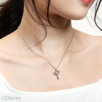 ☆US Disney Parks☆眠れる森の美女 本型ロケットペンダント Disney ディズニー 眠りの森の美女 オーロラ姫 シルバー