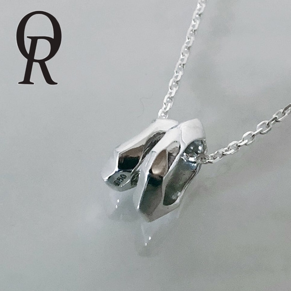 Quiet Room ������ ���� 2Ϣ��� ����С� �ͥå��쥹 ���������դ� ����ץ� ����С��ͥå��쥹 �ڥ����� ����С��ڥ�����