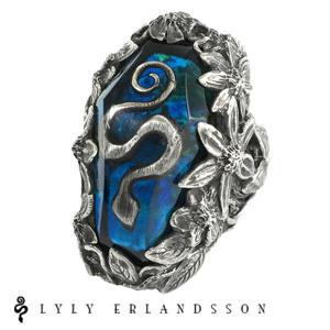 LYLY ERLANDSSON the LYLY blue 7号〜25号 リリーエルランドソン リリー シルバー925 海外ブランド インポートブランド 蛇 スネーク 棺 リング|メンズアクセサリー