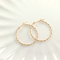 K18 ゴールド ツイスト フープピアス 両耳用 K18 ゴールド ツイスト フープピアス 2P 両耳用 18金 18k 金 ピアス