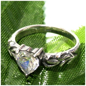 ハート型キュービックジルコニア 唐草 シルバーリング 7号 指輪 リング
