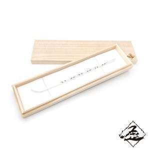 Hizm やわらかな波形のゆらぎ マドラー シルバー950 ギフトに 上品 大人 きれいめ きれい 綺麗 メンズ レディース 男性 女性 彼氏 彼女 息子 娘 夫 旦那 妻 誕生日 記念日 プレゼント
