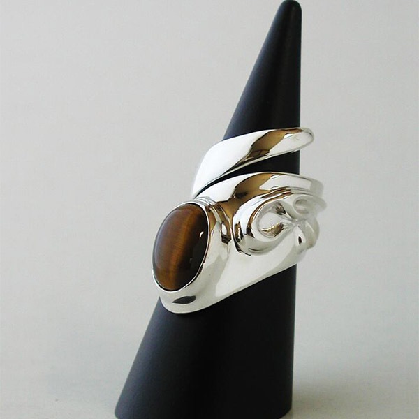 タイガーアイ・トラ目石（2）SV.925スパイラルペンダント