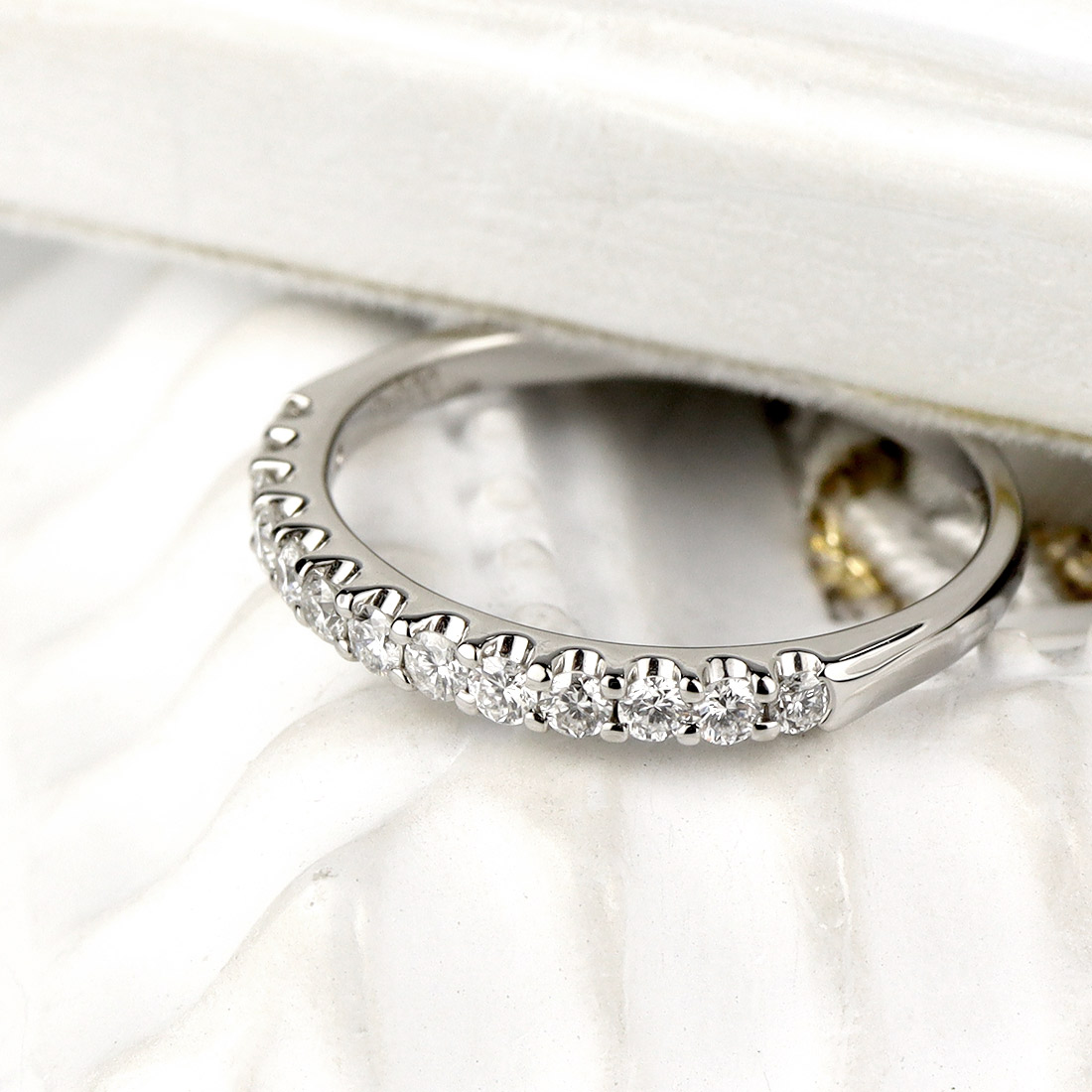 新品 Pt900 プラチナ 天然ダイヤ 0.23ct. お洒落なリング