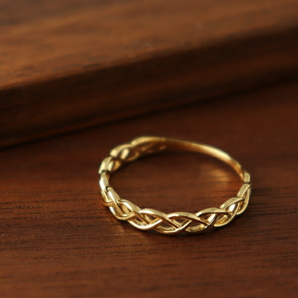 ゴールド編み込みリング 18kイタリア製 ゴールド編み込みリング 18kイタリア製 K18 ダイヤモンド 三つ