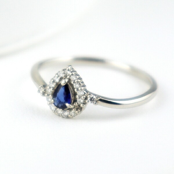 PT900 上質なサファイアとダイヤモンドのプラチナリング