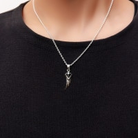 シャープ ウイング ブラックジルコニア ネックレス ペンダント