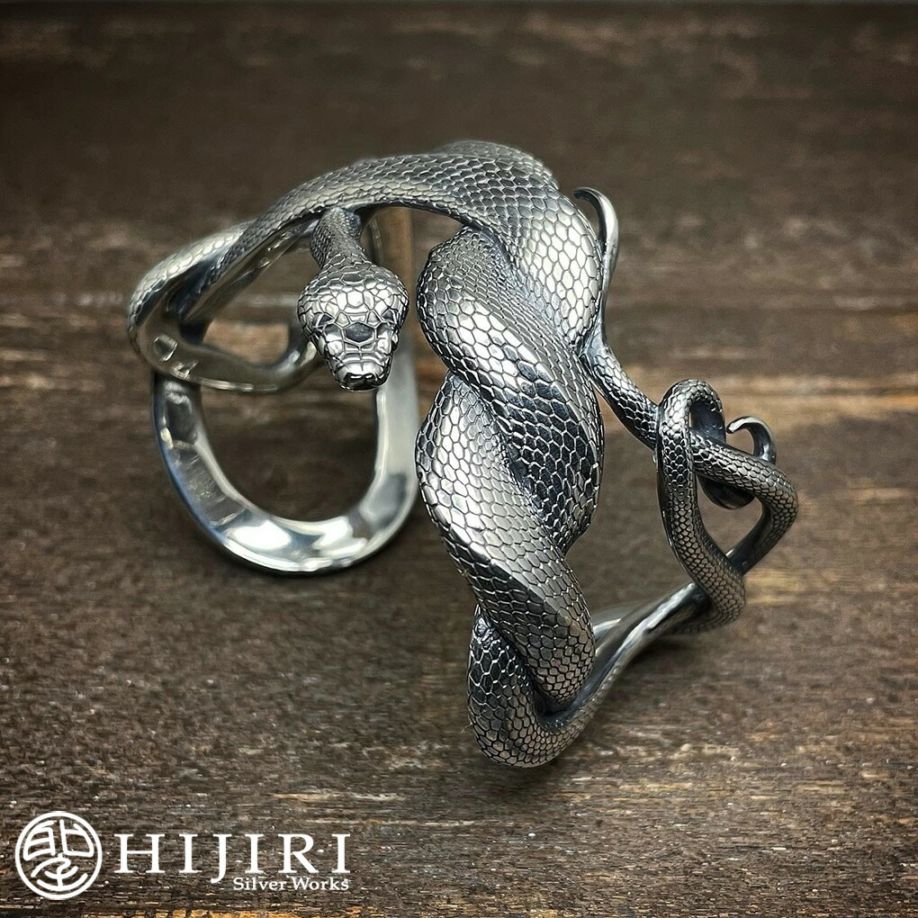 聖 HIJIRI 交わる蛇のバングル Mating snake bangle ブレスレット 腕輪