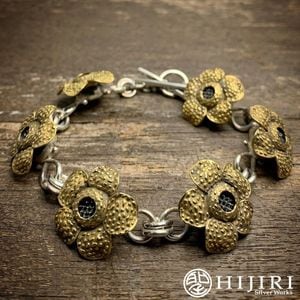 �� HIJIRI Rafflesia bracelet ��ե쥷���Υ֥쥹��å� ���� 19cm��20.5cm �� ��ե쥷�� ����С� ���������꡼ �֥��� ��� ���� ��� �� ö�� ��ǰ�� ������ �ץ쥼��� �͵� �������