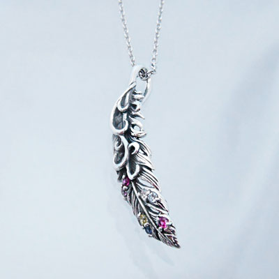 ≪Artemis Kings/アルテミスキングス≫グロリアスフェザーチャーム