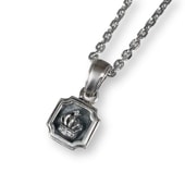 ≪FatimaDesign/ファティマデザイン≫ミニプレート・クラウン　ペンダント/チェーン付き