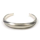 ≪DAgDART/ダグダート≫【D.four -ROSSO-】シルバーバングル 