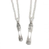 ≪DAgDART/ダグダート≫【ペア】選べる誕生石 シルバーペアペンダント