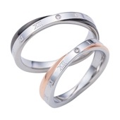 ≪white clover/ホワイトクローバー≫Xクロス ダイヤモンド アトラス ローマ数字 ステンレス ペアリング/ゴールド&ブラック