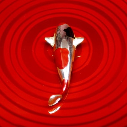 ≪Lacquersmith LYNX≫ペンダント「鯉」koi pendant (朱・黒漆塗り) 直