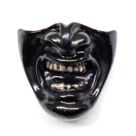 ≪Lacquersmith LYNX≫ピンブローチ「阿」menpo pin (黒漆塗り)