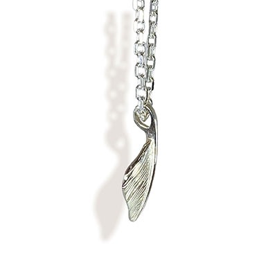 ≪DAgDART/ダグダート≫ハートフェザーペンダントトップ 