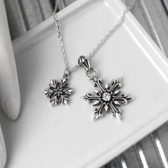 ≪cooldust≫- snow comet pendant -