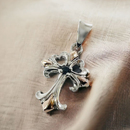 ≪Lord Camelot/ロードキャメロット≫ペンダント/サファイア