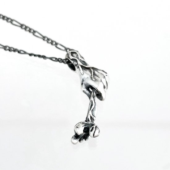 ≪Beautesque/ビュウテスク≫Warped Love　シルバーペンダント/チェーン付き