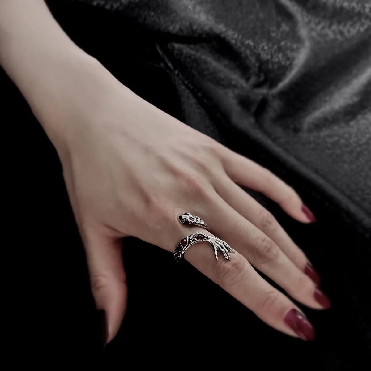 ≪Beautesque/ビュウテスク≫百目鬼/シルバーリング