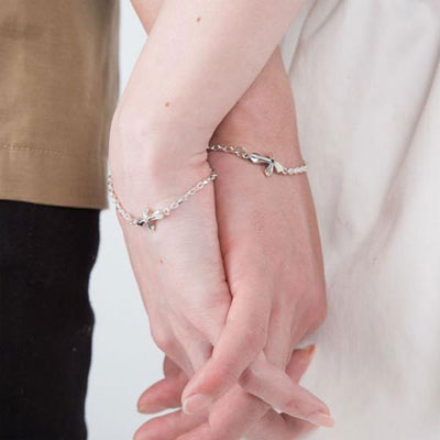 ≪DAgDART/ダグダート≫【ペア】選べる誕生石　クロスデザイン ストーン×シルバーペアブレスレット 