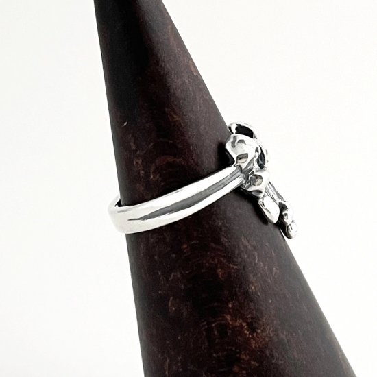 ≪Beautesque/ビュウテスク≫Melt Ribbon/シルバーリング