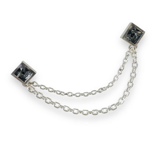 ≪DAgDART/ダグダート≫【Glass】ブラックキュービックジルコニア チェーンラペルピン