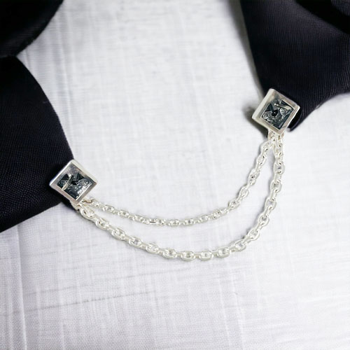 ≪DAgDART/ダグダート≫【Glass】ブラックキュービックジルコニア チェーンラペルピン