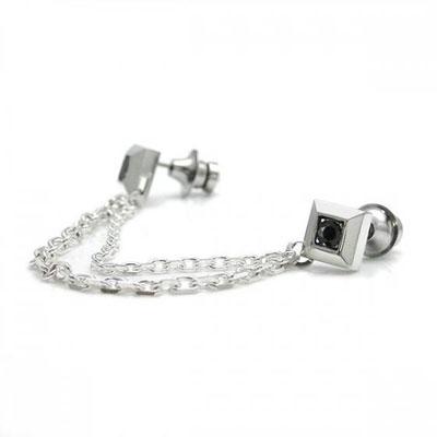 ≪DAgDART/ダグダート≫【Glass】ブラックキュービックジルコニア チェーンラペルピン