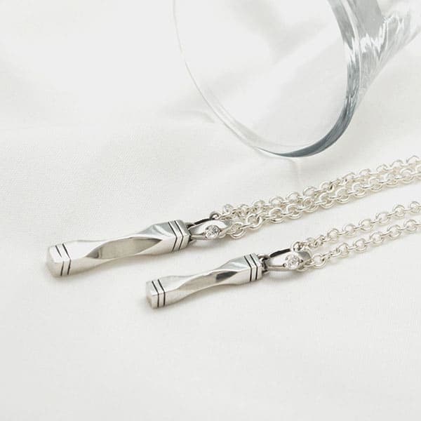 ≪DAgDART/ダグダート≫【ペア】選べる誕生石 シルバーペアペンダント