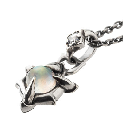 ≪Artemis Classic/アルテミスクラシック≫ムーンストーンクローペンダント　ACP0332