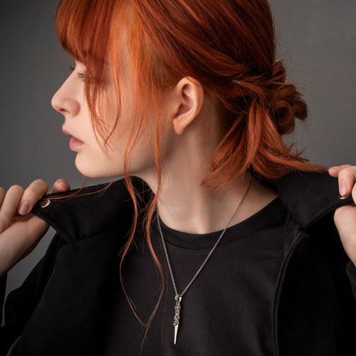 ≪Artemis Kings/アルテミスキングス≫緑紫虹ドージェダガーペンダント