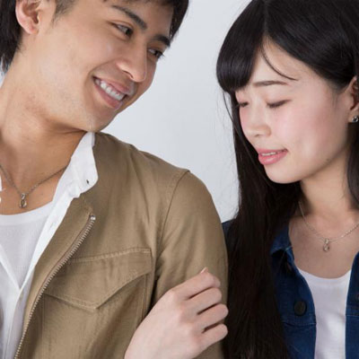 ≪DAgDART/ダグダート≫【ペア】選べる誕生石　ティアドロップ ストーン×シルバーペアペンダント /DT-398+399