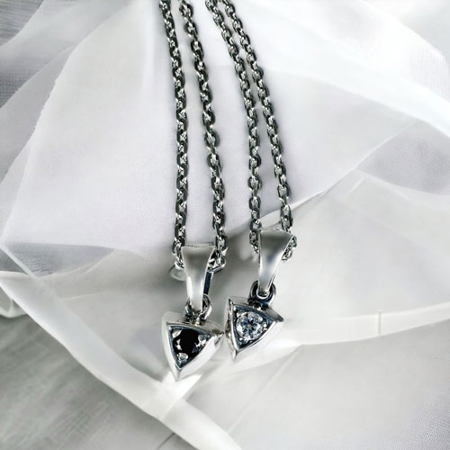 ≪FatimaDesign/ファティマデザイン≫ペアセット販売/デルタ・チャームペンダント (チェーン付)