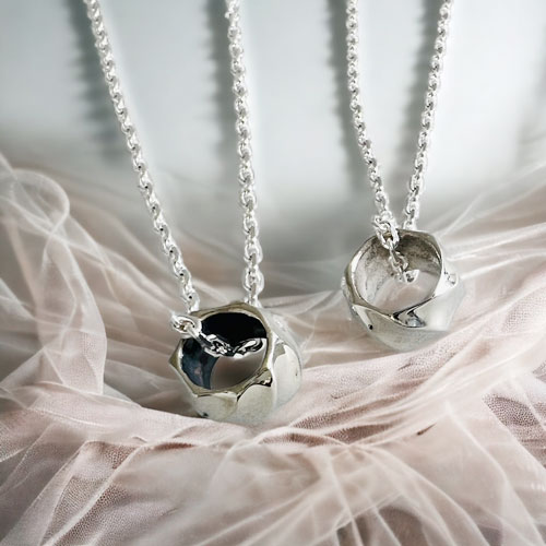 ≪DAgDART/ダグダート≫【ペア】合わせるとハート シルバーペアペンダント /DT-400+401