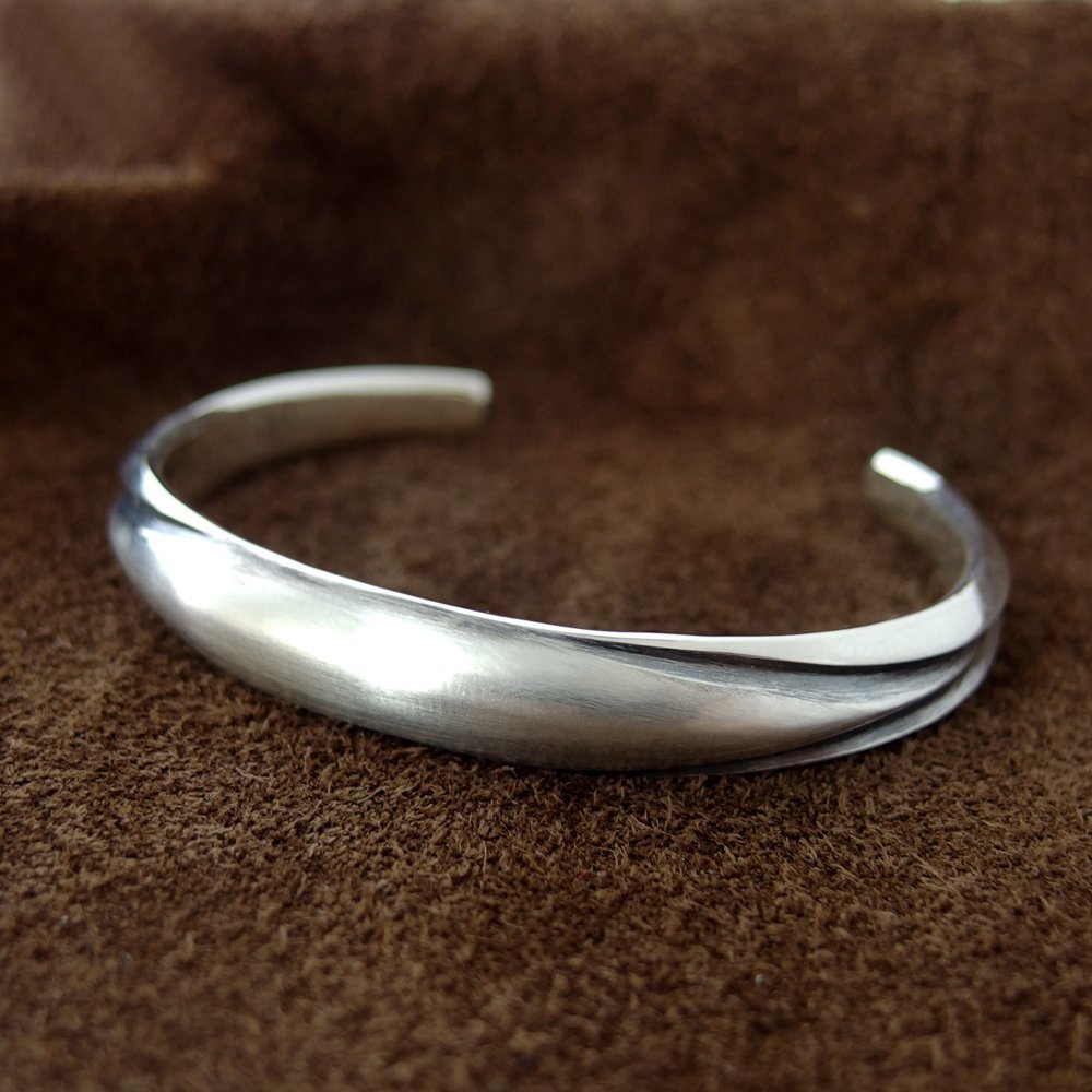 ≪DAgDART/ダグダート≫【D.four -ROSSO-】シルバーバングル 