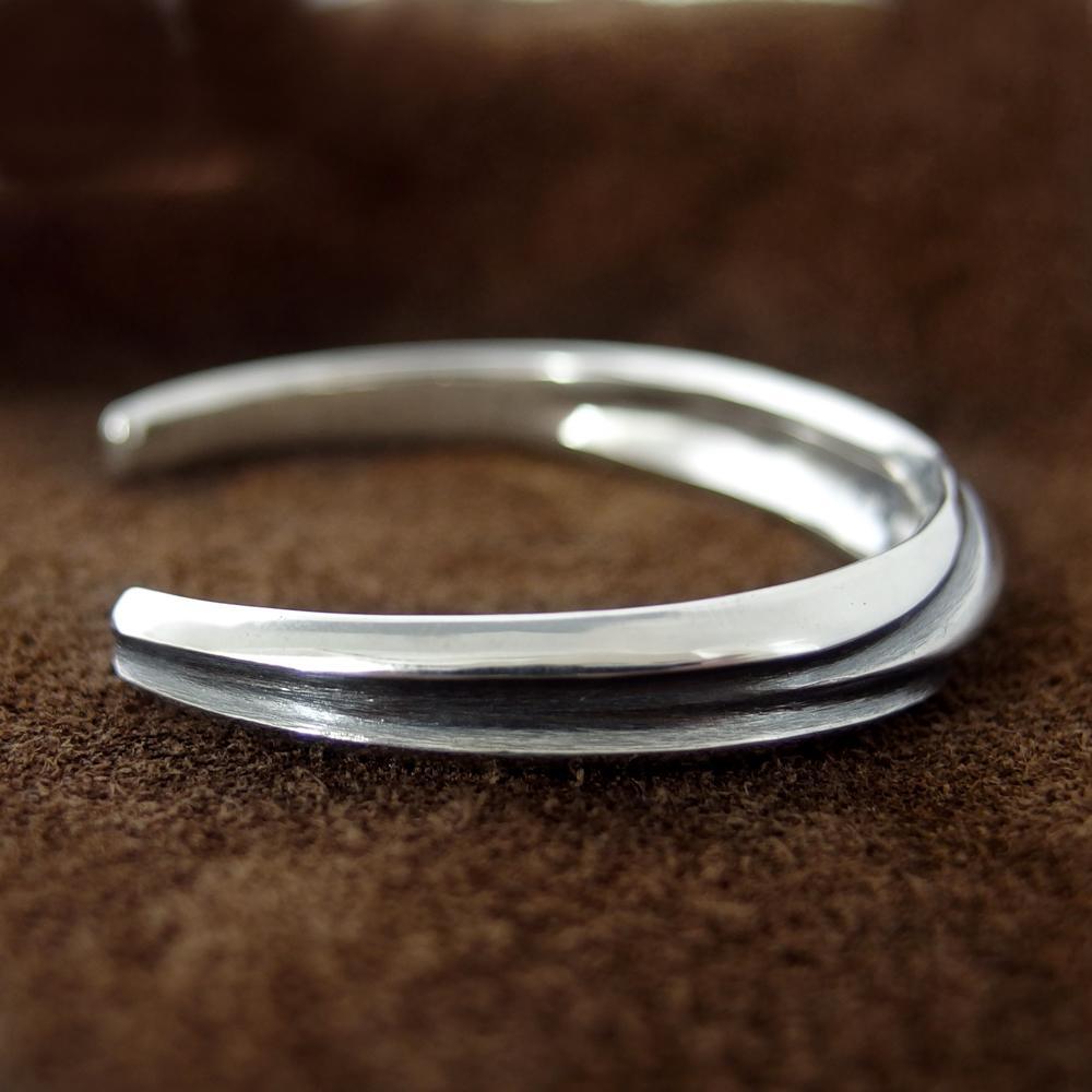 ≪DAgDART/ダグダート≫【D.four -ROSSO-】シルバーバングル 