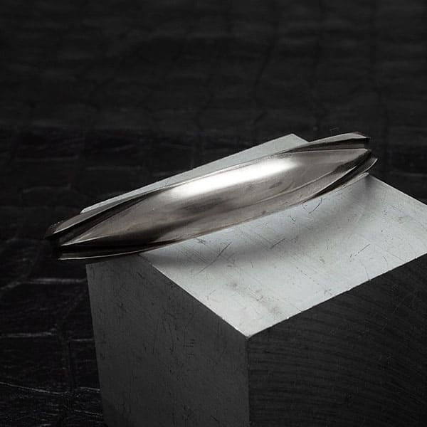 ≪DAgDART/ダグダート≫【D.four -ROSSO-】シルバーバングル 