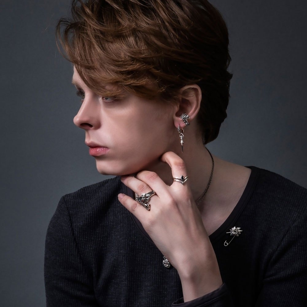 ≪Artemis Kings/アルテミスキングス≫ティアドロップVリングBK＆CL　AKR0055　AKR0054