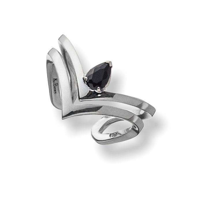 ≪Artemis Kings/アルテミスキングス≫ティアドロップVリングBK＆CL　AKR0055　AKR0054