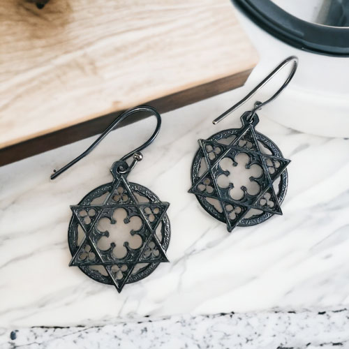 ≪GimmelGarden/ギメルガーデン≫piu contrario「ないもの結び」ピアス