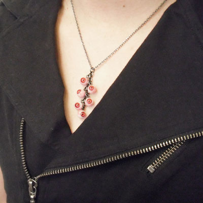 ≪GOREGRO/ゴアグロ≫アイフリュイペンダント/レッドアイ